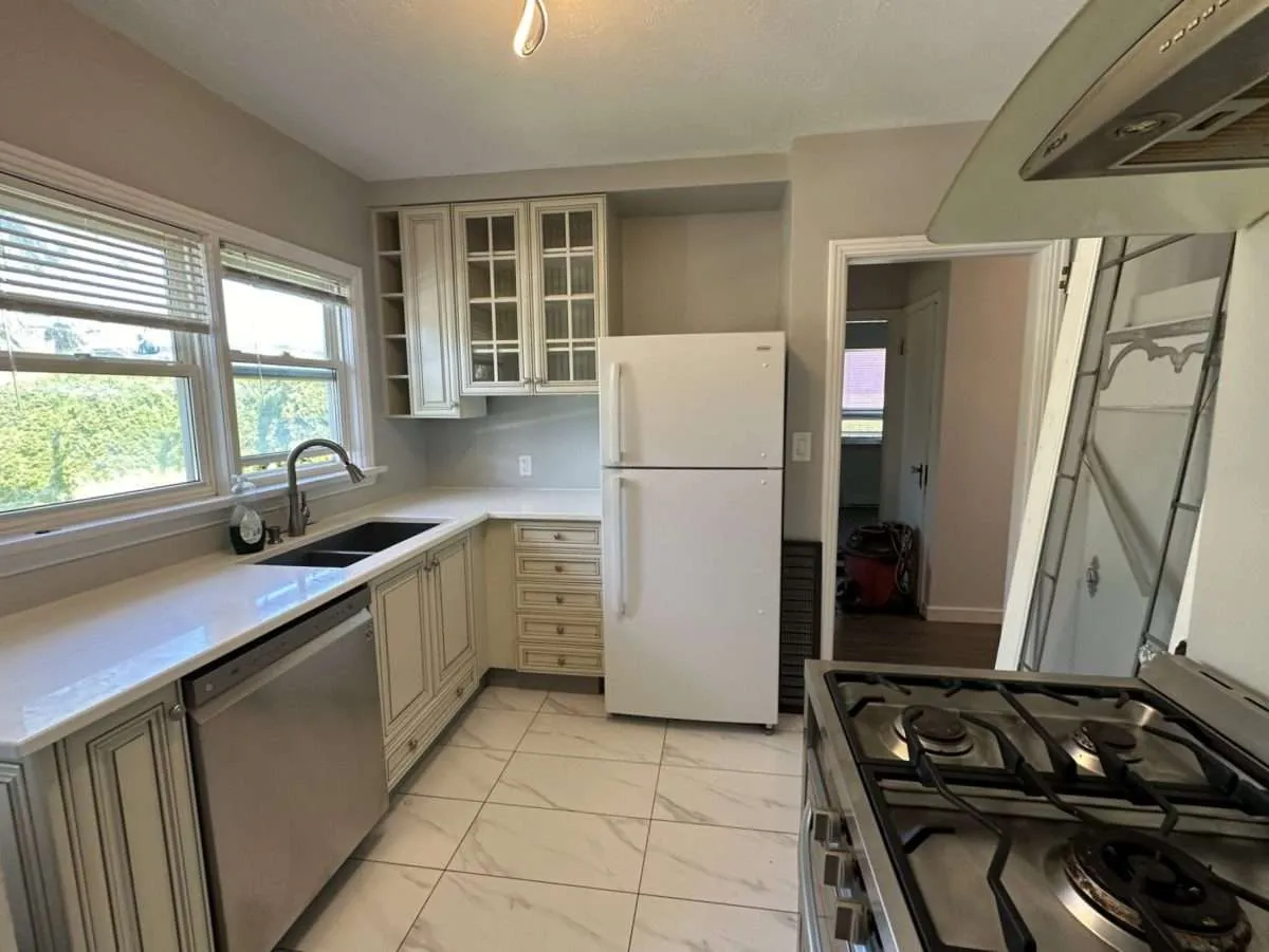 444 Stannard Ave – Main Floor, Victoria
