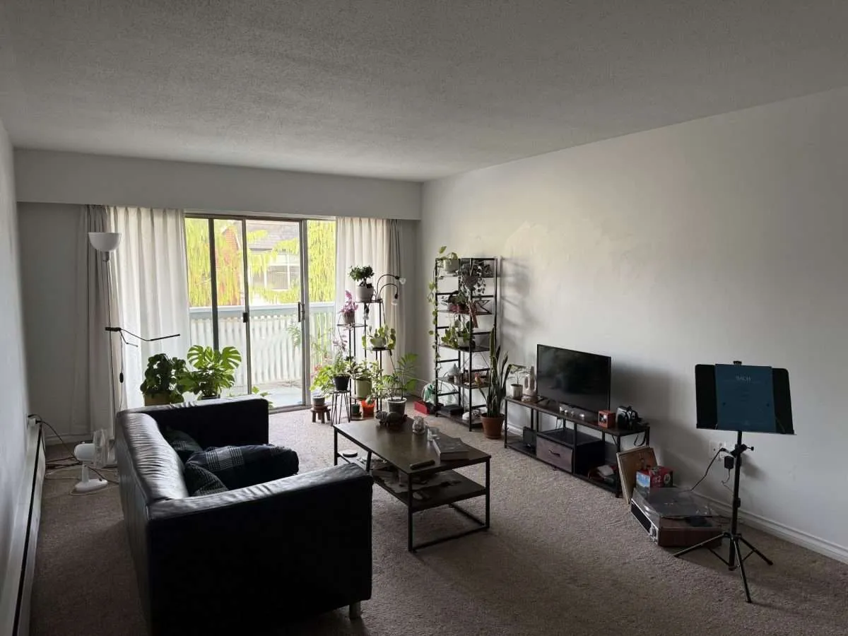 404-1520 Jubilee Ave, Victoria