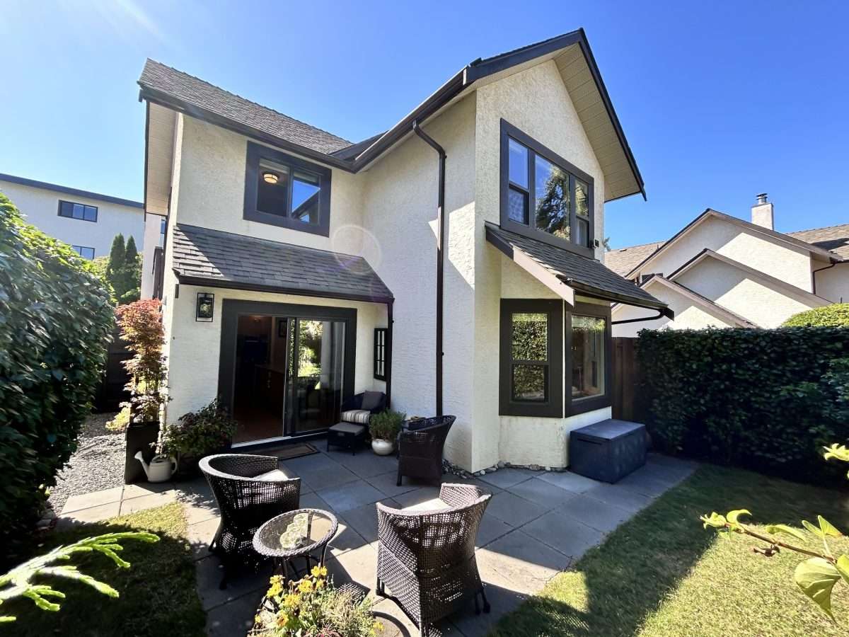 9-977 Convent Pl, Victoria
