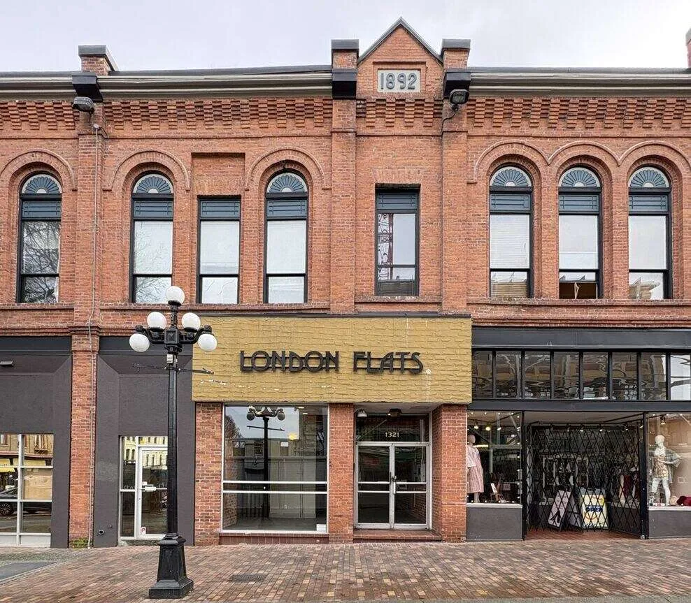 6-1321 Broad Street, Victoria