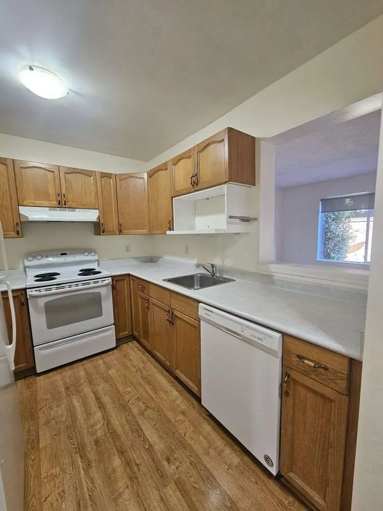 22-711 Malone Rd